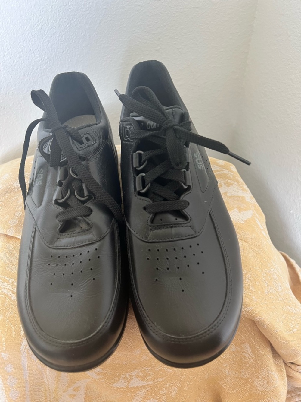 SAS size 9S new black walking shoes Free Time